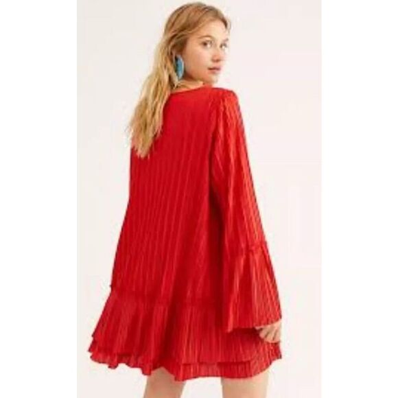 Free People Can't Help It Pleated Mini Dress in Red Size Medium *would fit a lar - Picture 4 of 4